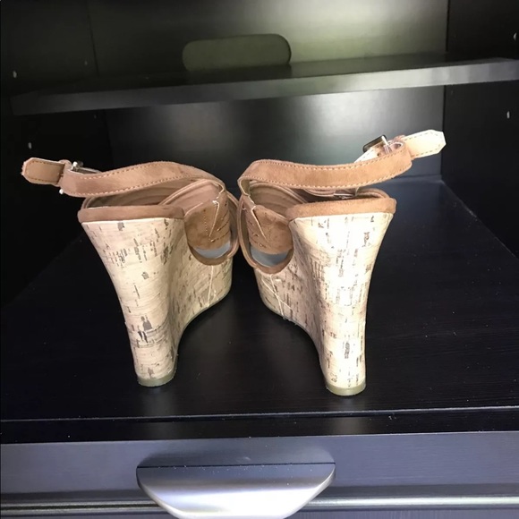 GUESS Leather & Cork Wedge Heel Sandal Brown 8_492 - Picture 3 of 4